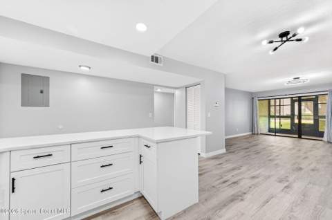 2345 Golf Lake Circle #911, Melbourne FL - photo 15 of 36