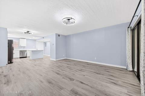 2345 Golf Lake Circle #911, Melbourne FL - photo 19 of 36