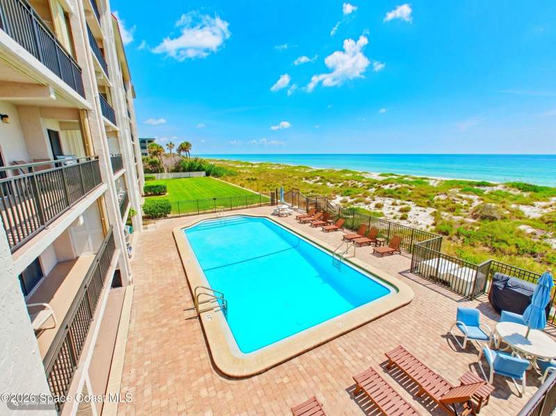2 bedroom Condominium at 1305 S Atlantic Avenue #370, Hacienda Del Mar Condo, Cocoa Beach — photo 3