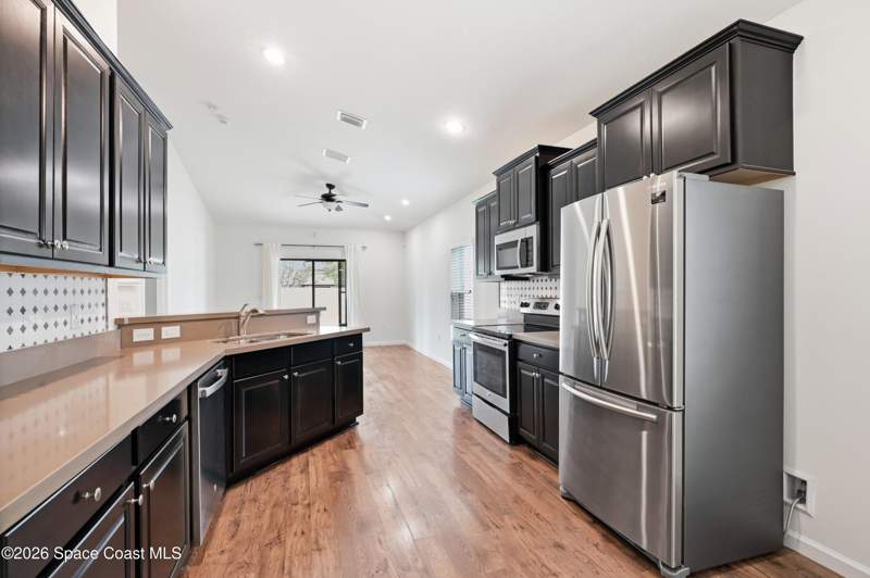 4 bedroom Single Family Residence at 510 Fiddleleaf Circle, Sawgrass Lakes Phase Two A, West Melbourne — photo 4