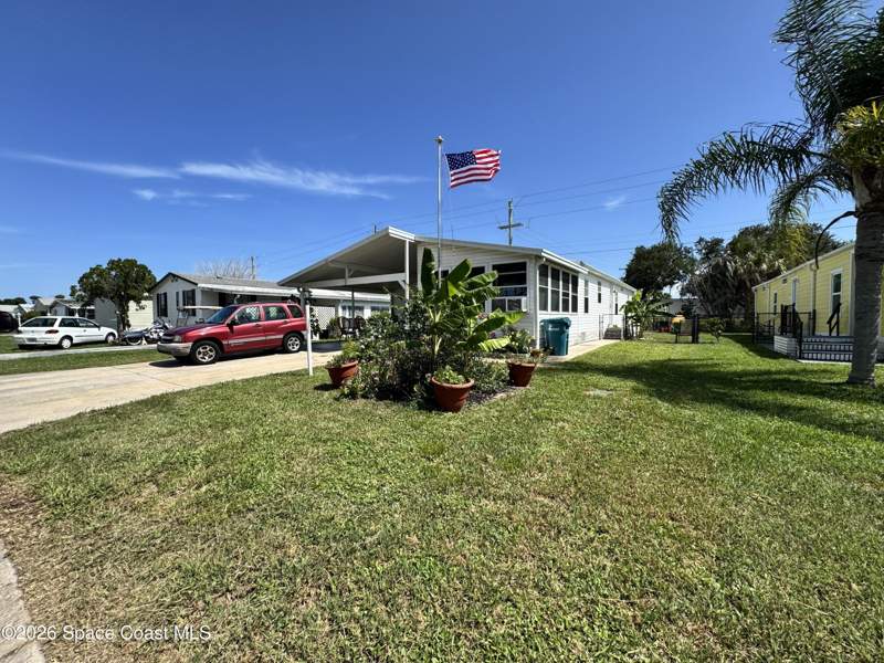 3 bedroom Manufactured Home at 835 Vireo Drive, Barefoot Bay Unit 2 Part 13, Barefoot Bay — photo 4