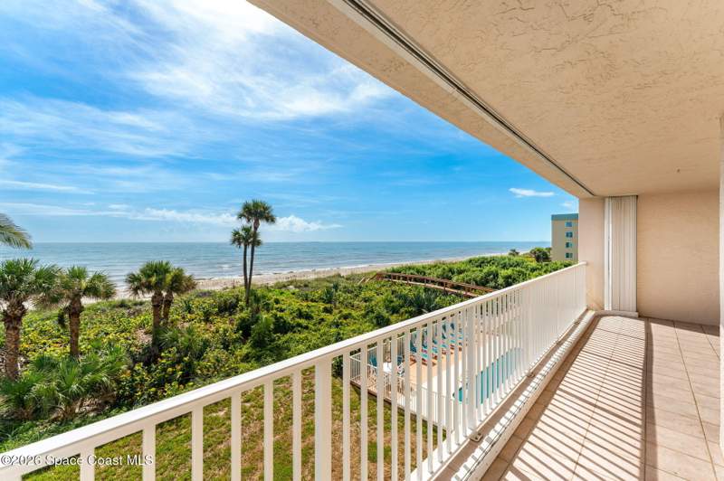 3 bedroom Condominium at 1505 N Highway A1a #302, Royal Palm Condo, Indialantic — photo 3
