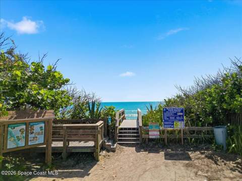 195 River Drive, Melbourne Beach FL - photo 8 of 57