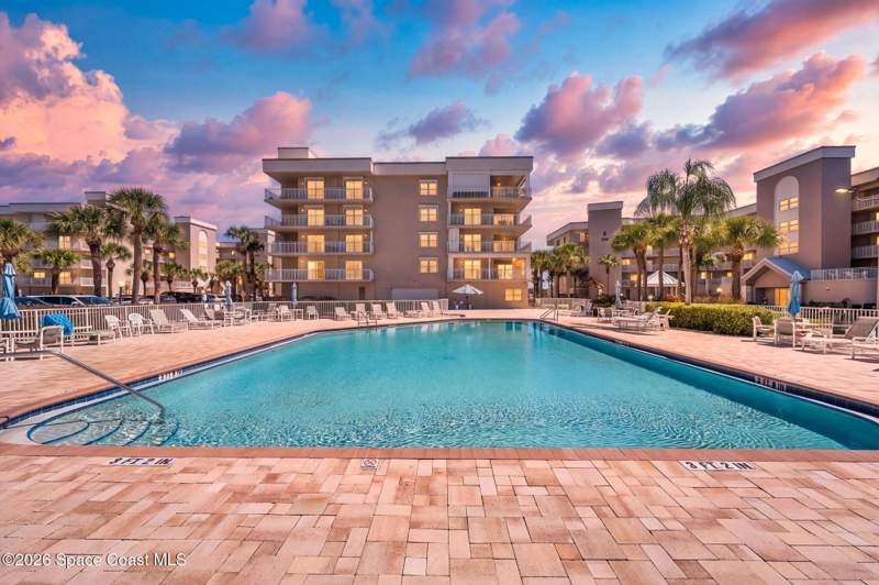 2 bedroom Condominium at 604 Shorewood Drive #B302, Shorewood Condo Ph III, Cape Canaveral — photo 3