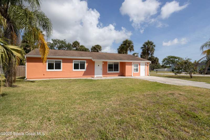 4 bedroom Single Family Residence at 1203 Linmoor Circle, Port Malabar Unit 55, Palm Bay — photo 2
