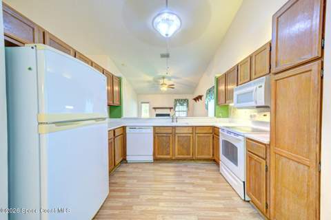 1607 Clover Circle, Melbourne FL - photo 11 of 34