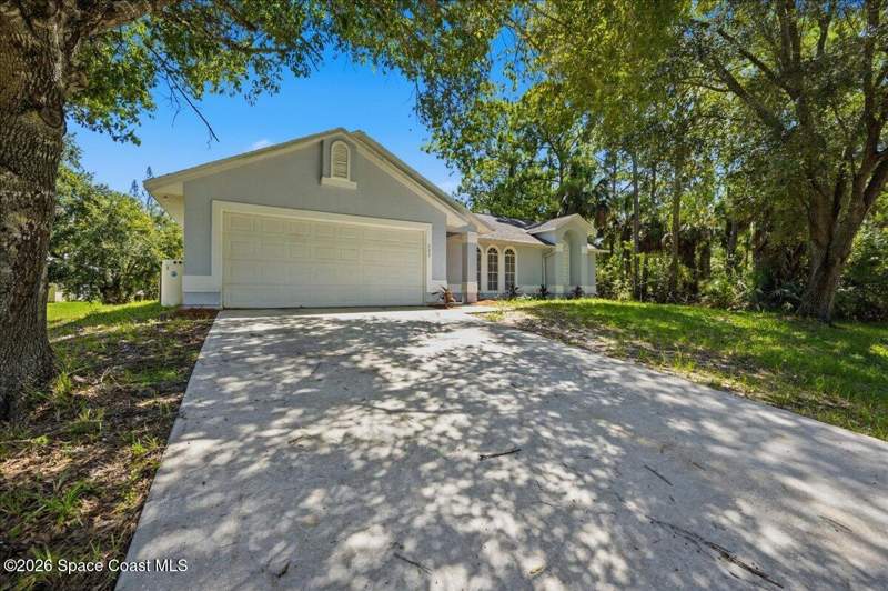 3 bedroom Single Family Residence at 323 San Remo Road, Palm Bay, Palm Bay — photo 2