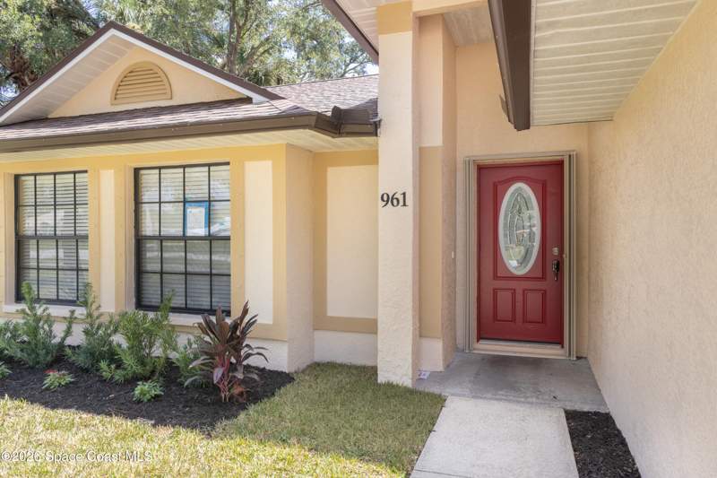 3 bedroom Single Family Residence at 961 Jupiter Boulevard, Port Malabar Unit 48, Palm Bay — photo 2