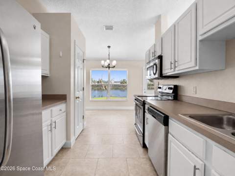 4811 Decatur Circle, Melbourne FL - photo 8 of 28