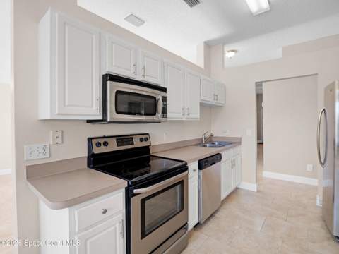 4811 Decatur Circle, Melbourne FL - photo 7 of 28