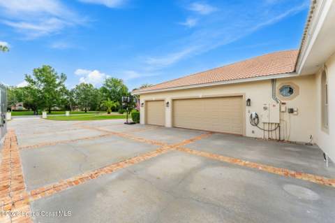 3565 Sparrow Hawk Trail, Mims FL - photo 10 of 104