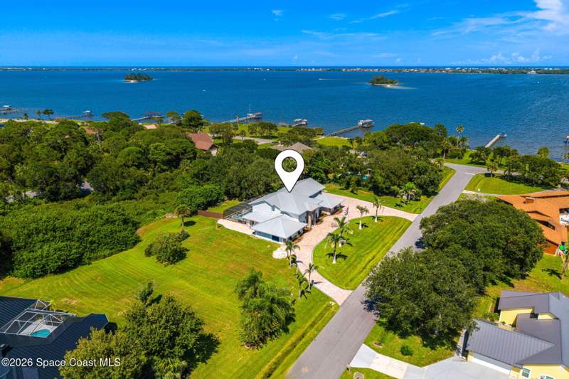 5 bedroom Single Family Residence at 2595 Coral Way, Rocky Point, Malabar — photo 3