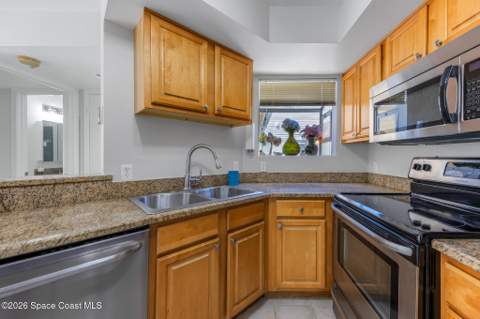 650 Island Club Court #160, Indialantic FL - photo 9 of 37
