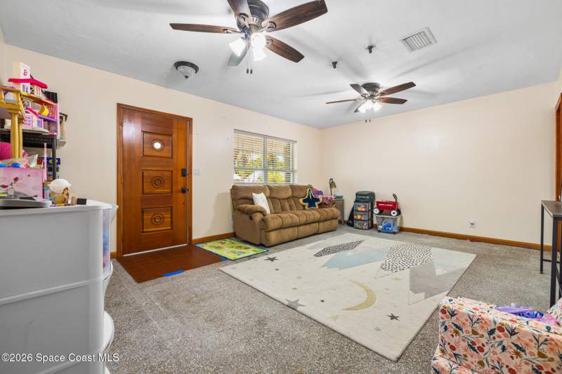 3 bedroom Single Family Residence at 1811 S Park Avenue, East Magnolia Park, Melbourne — photo 4