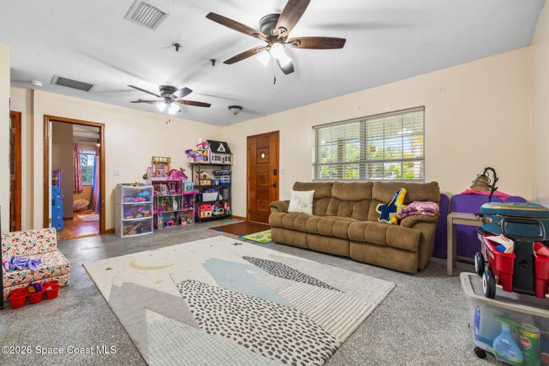 3 bedroom Single Family Residence at 1811 S Park Avenue, East Magnolia Park, Melbourne — photo 5