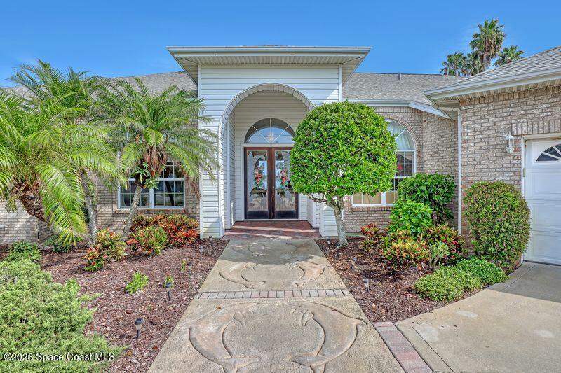 3 bedroom Single Family Residence at 1530 Bay Shore Drive, Snug Harbor Estates Tract B Sec 5, Cocoa Beach — photo 2