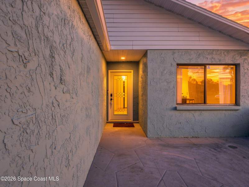 3 bedroom Single Family Residence at 1644 Parakeet Court, Pinewood Village, Melbourne — photo 2