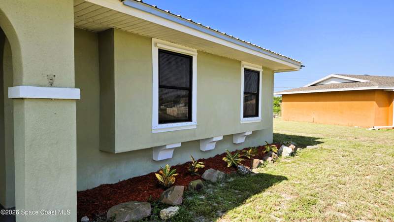 3 bedroom Single Family Residence at 940 Bacon Circle, Port Malabar Unit 1 4th Replat, Palm Bay — photo 2