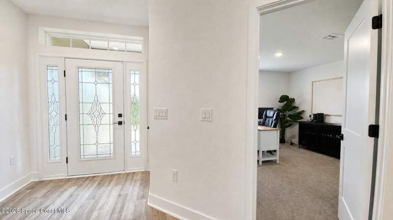 4 bedroom Single Family Residence at 990 Hanson Avenue, Port Malabar Unit 32, Palm Bay — photo 2