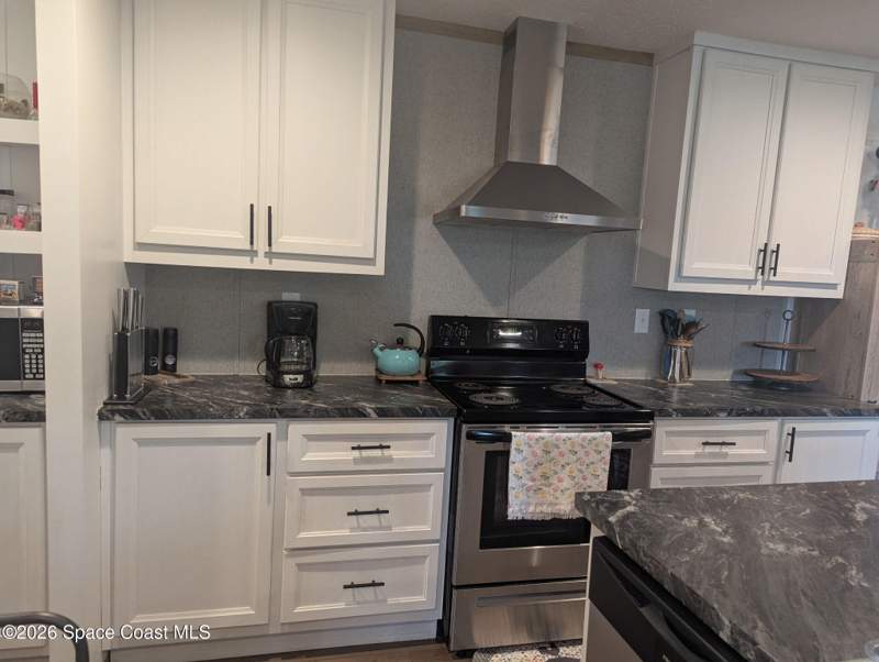 3 bedroom Mobile Home at 595 Friday Road, Cocoa, Cocoa — photo 3