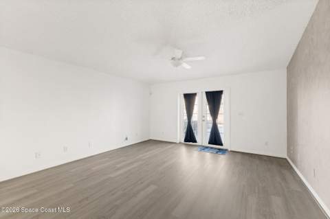 2527 Deercroft Drive, Melbourne FL - photo 13 of 49