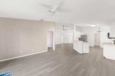 2527 Deercroft Drive, Melbourne FL - photo 15 of 49