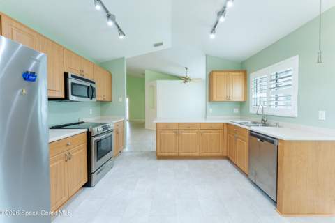 2636 Bradfordt Drive, West Melbourne FL - photo 7 of 45