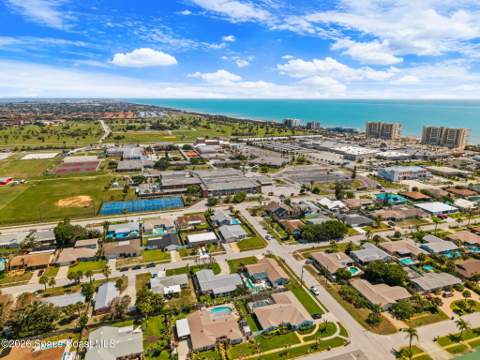 310 Lee Avenue, Satellite Beach FL - photo 8 of 28