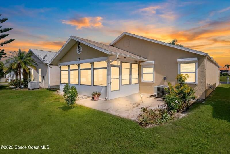 2 bedroom Single Family Residence at 910 Cross Lake Drive, South Oaks Phase 1, Melbourne — photo 3