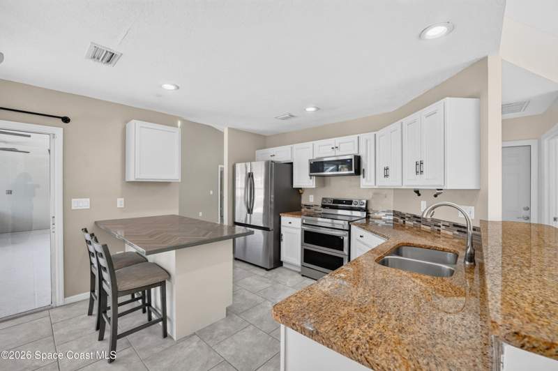 3 bedroom Single Family Residence at 772 Americana Boulevard, Port Malabar Unit 8, Palm Bay — photo 3