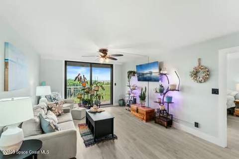 877 N Highway A1a #104, Indialantic FL - photo 14 of 33