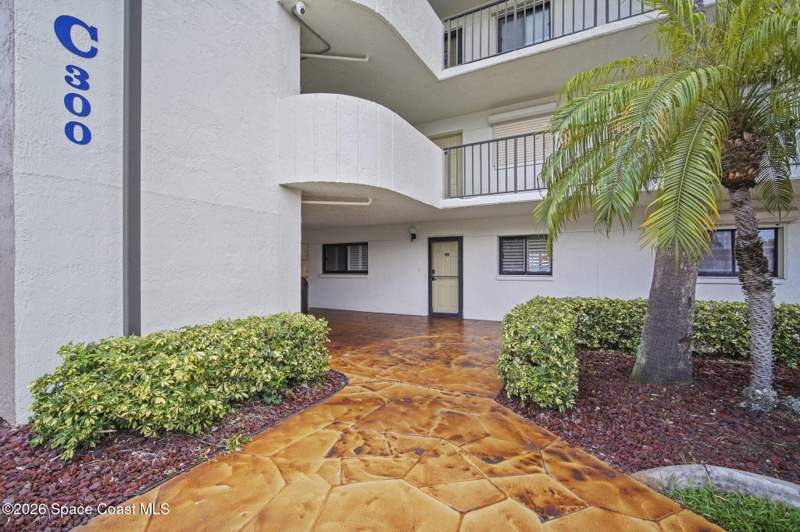3 bedroom Condominium at 300 S Sykes Creek Parkway #105, Merritt Towers Condo Ph III, Merritt Island — photo 3