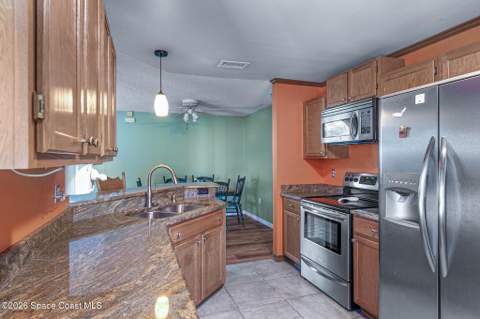 960 Fairhaven Street, Palm Bay FL - photo 11 of 59