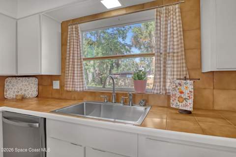 131 Woodland Drive, West Melbourne FL - photo 8 of 28