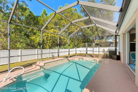 571 Gardendale Circle, Palm Bay FL - photo 6 of 31