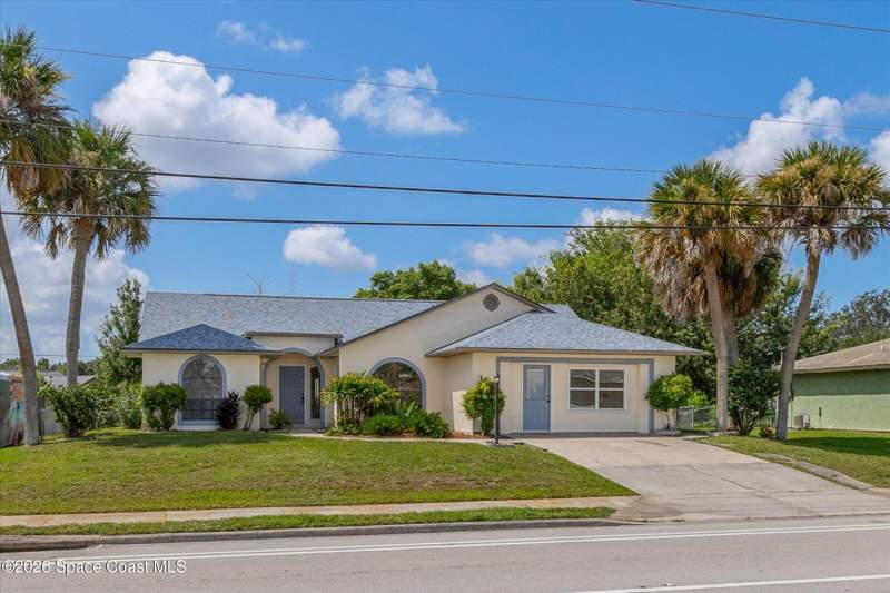 4 bedroom Single Family Residence at 380 Emerson Drive #48, Port Malabar Unit 48, Palm Bay — photo 4