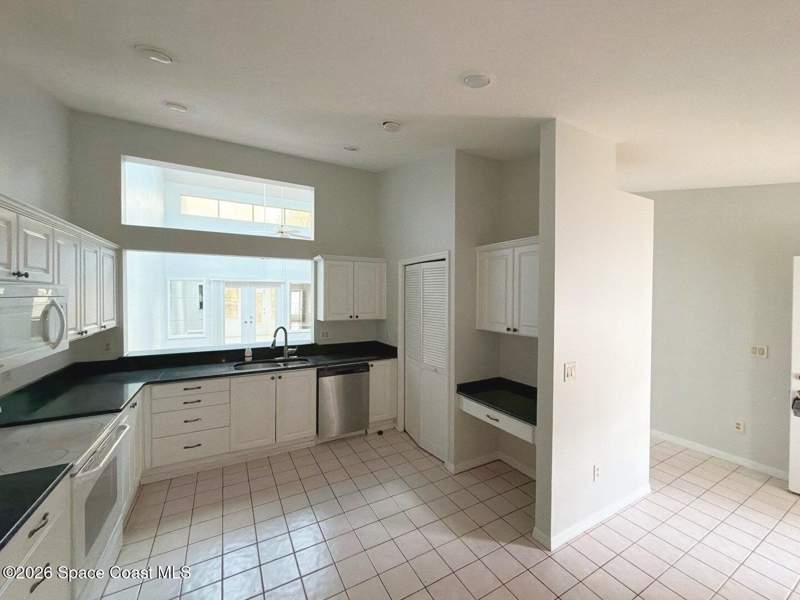 3 bedroom Townhouse at 607 Brookwood Place, Briarwood at Suntree Suntree Pud Stage 5 Tract 44, Melbourne — photo 3