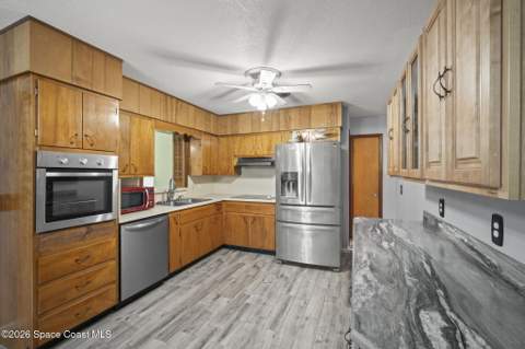 2414 Greenway Drive, Melbourne FL - photo 8 of 21