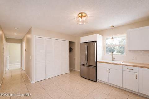1076 Ivanhoe Street, Palm Bay FL - photo 9 of 21