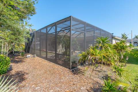 951 Fostoria Drive, Melbourne FL - photo 8 of 41