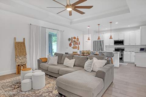 950 Tahiti Avenue, Palm Bay FL - photo 7 of 43