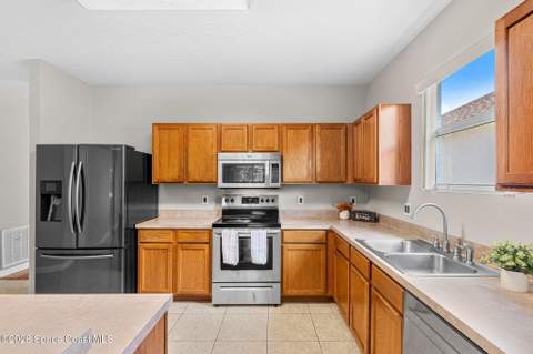 322 Cressa Circle, Cocoa FL - photo 9 of 35
