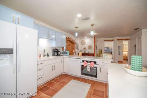 238 Harbor Drive, Cape Canaveral FL - photo 15 of 36