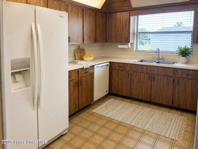 2 bedroom Single Family Residence at 3079 Sea Gate Circle, Sea Gate, Merritt Island — photo 4