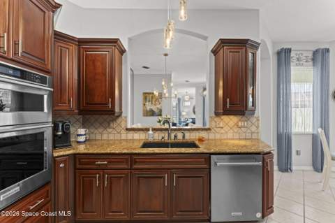 7432 Monterey Court, Melbourne FL - photo 16 of 48