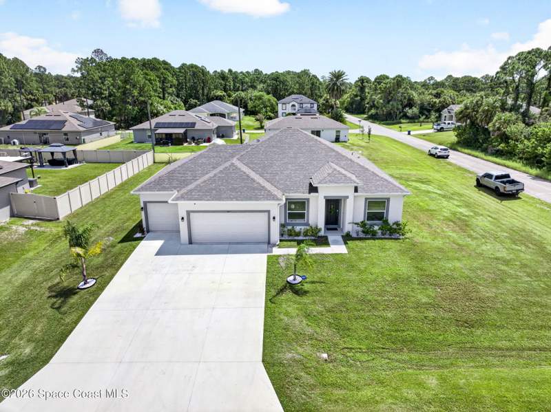 3 bedroom Single Family Residence at 897 Dartmouth Avenue, Port Malabar Unit 36, Palm Bay — photo 2