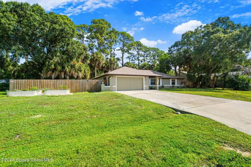 3 bedroom Single Family Residence at 649 Narragansett Street, Port Malabar Unit 45, Palm Bay — photo 3