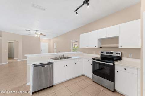 2432 Misty Way Lane, Melbourne FL - photo 9 of 37