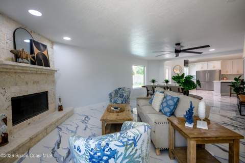 398 Riverview Lane, Melbourne Beach FL - photo 15 of 42
