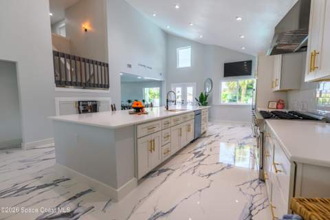 398 Riverview Lane, Melbourne Beach FL - photo 18 of 42